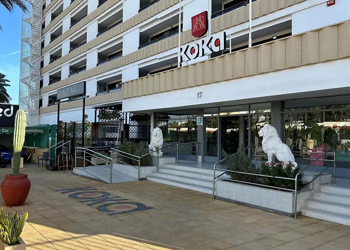 Bamboo Chic Apartment